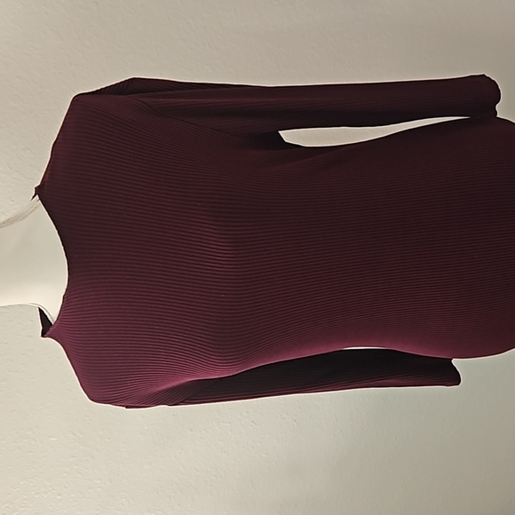 Women's Tahari Dress Size M In A Rich Wine Color. - Picture 10 of 11